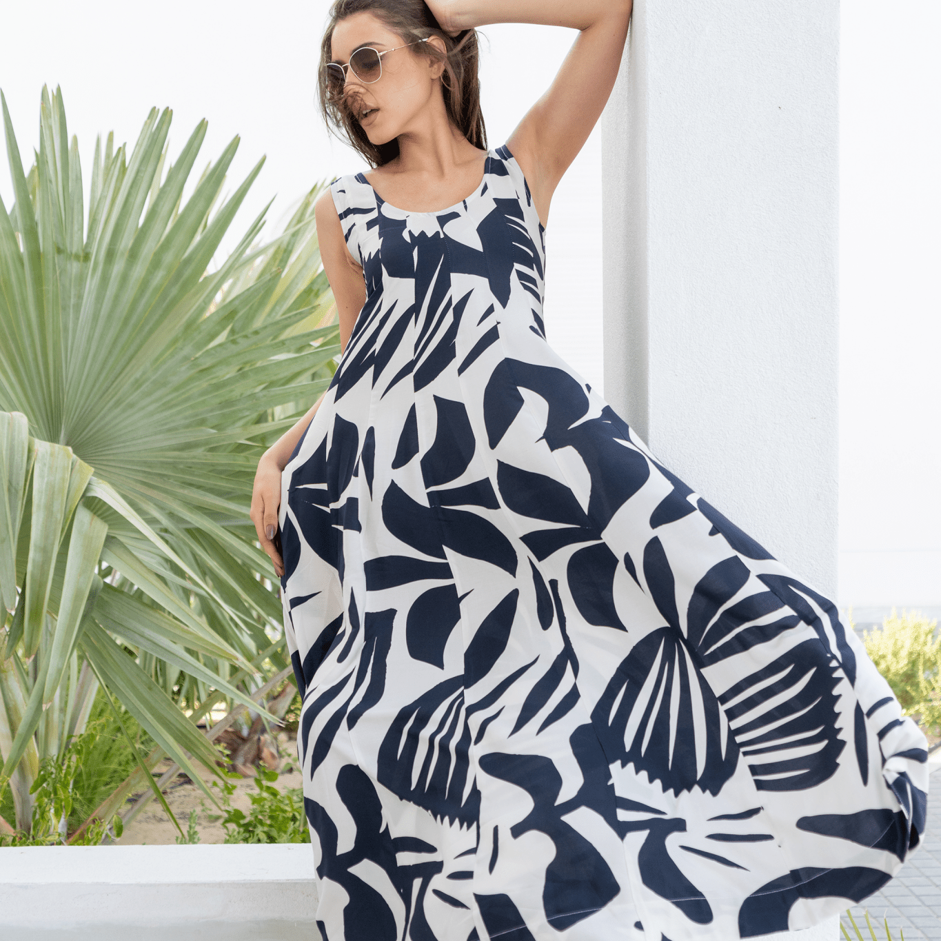 Black & White Floral Sleeveless Silky Cotton Resort Dress pen_spark - Loomaswim.com