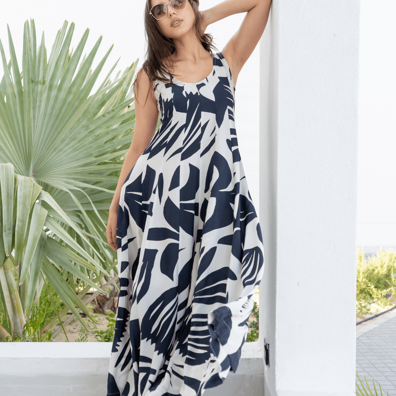 Black & White Floral Sleeveless Silky Cotton Resort Dress pen_spark - Loomaswim.com