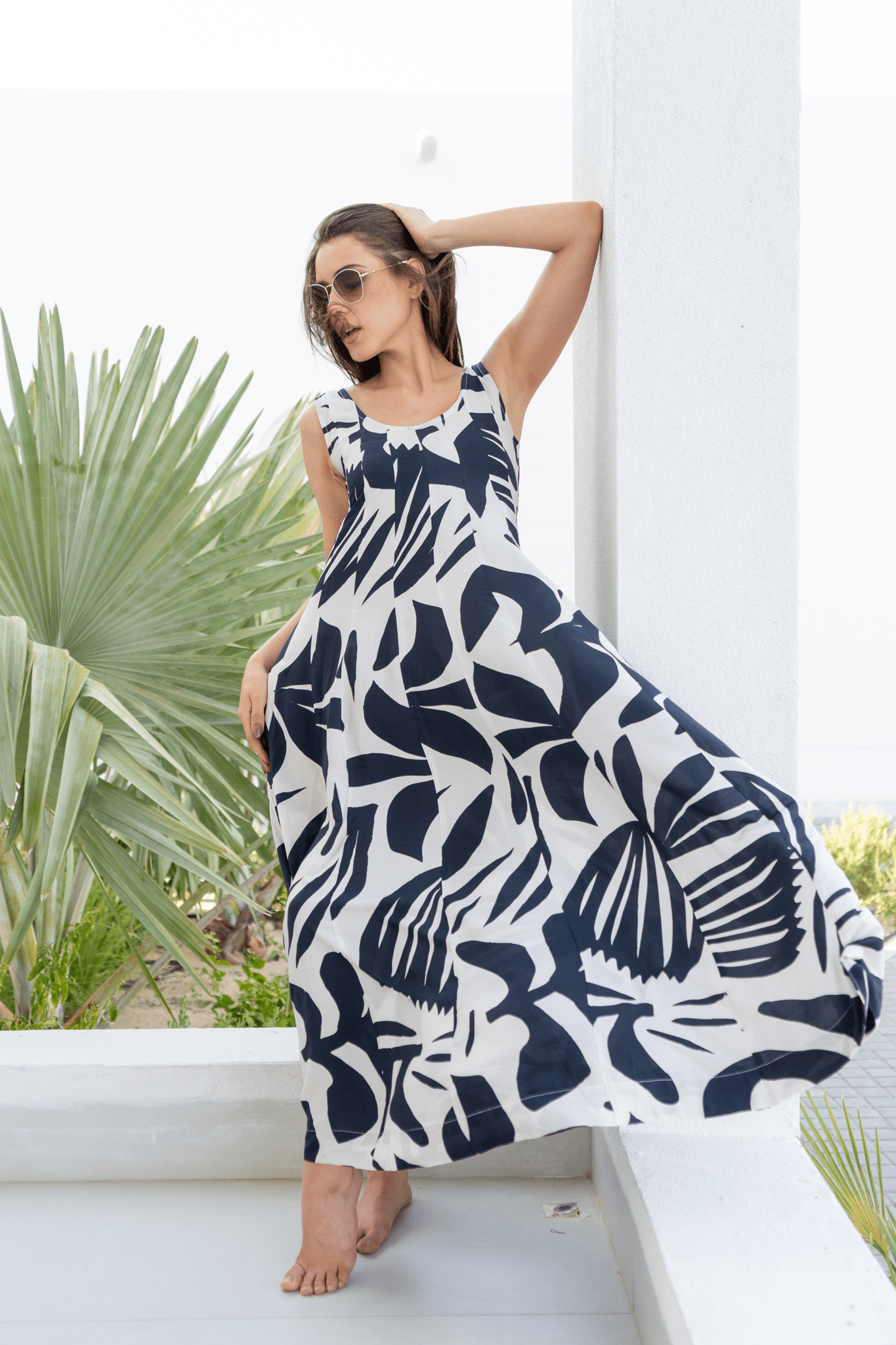 Black & White Floral Sleeveless Silky Cotton Resort Dress pen_spark - Loomaswim.com