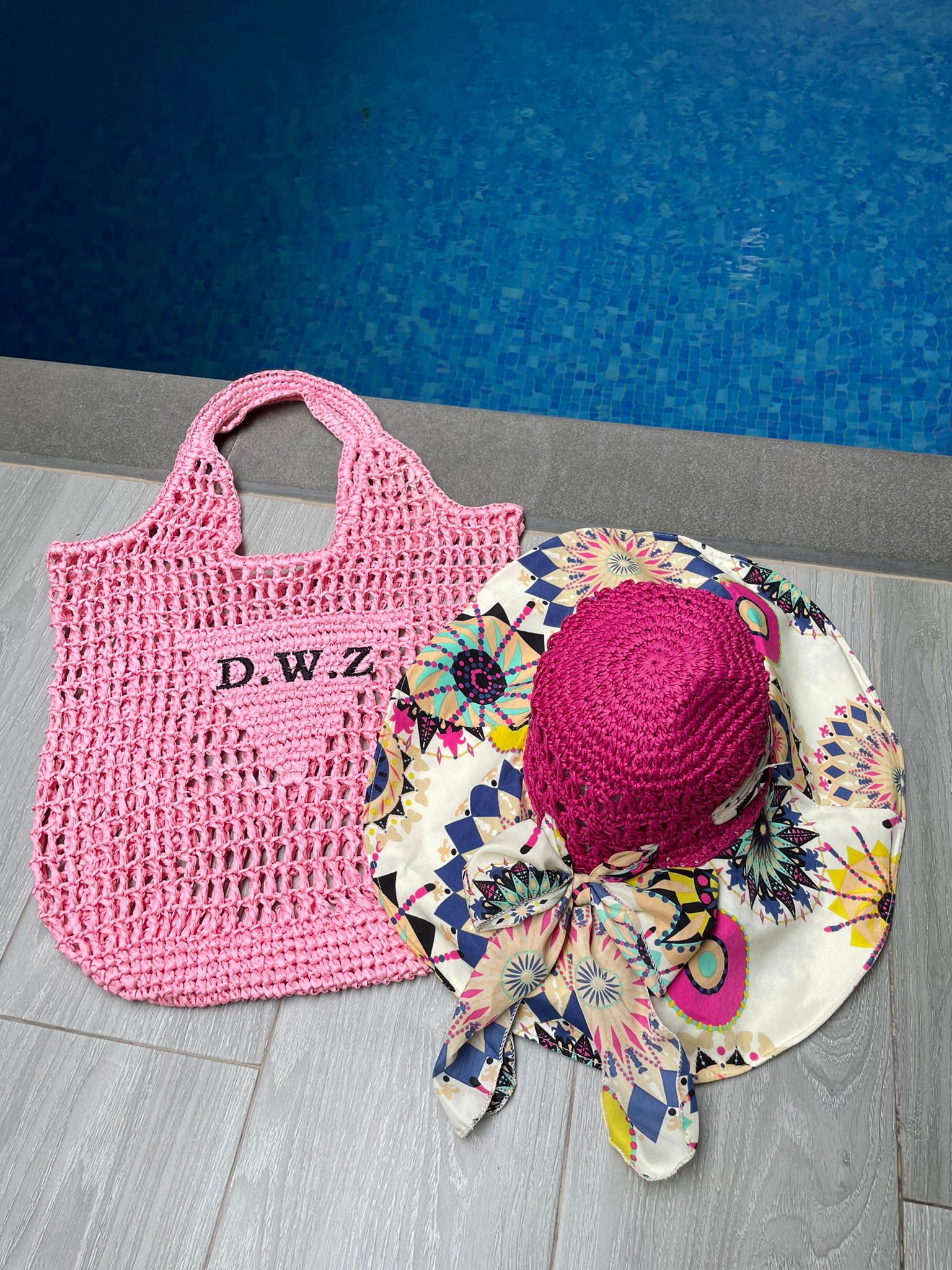 Pink Medium Tote Bag - Loomaswim.com